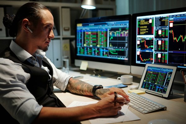 Maximize Your Trading Success with Expert Advisors for Automation